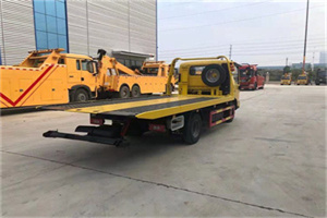 海林非事故拖车