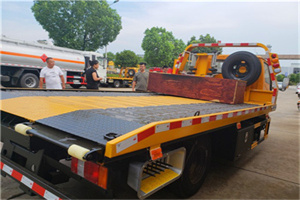 海林附近拖车电话号码服务